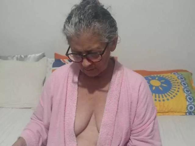 candy-mature on BongaCams 